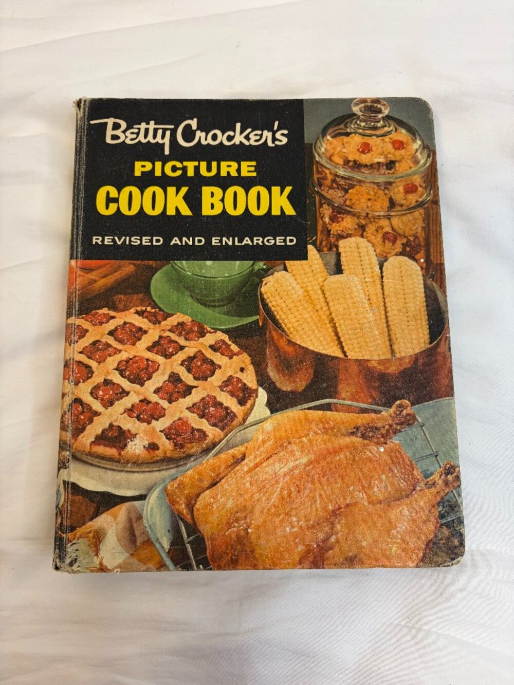 Betty Crocker's Picture Cook Book Vintage Second Edition (Revised and Enlarged)